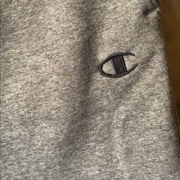 Champion power train (L) track pants - Picture 2 of 5